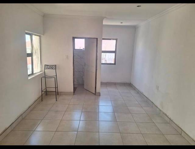 3 BEDROOM PROPERTY TO RENT IN LINMEYER
